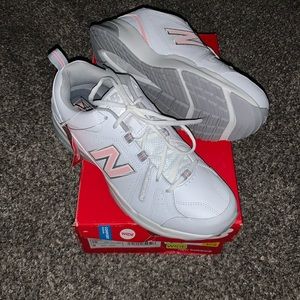 NWT New Balance 10W